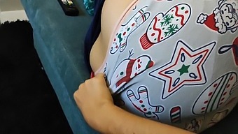 Intentando Sexo En Secreto Con Su Compañera De Cuarto Dormida (Parte 1)