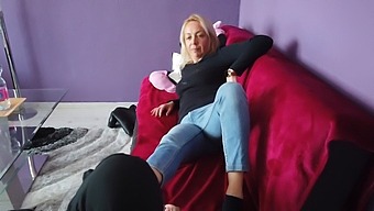 Blonde Woman Experiences Foot Fetish For The First Time