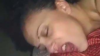 Sexo Oral Desordenado Y Travieso Con Exhibición Sensual