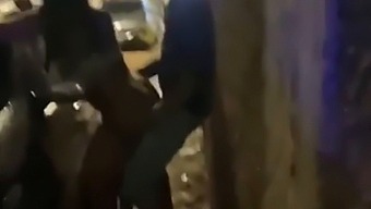 यूरोप और अमेरिका में सड़क पर वायरल सेक्स वीडियो